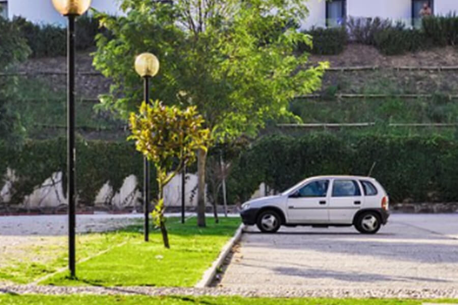 デザイン性・環境性の向上を目指した都市型パーキング