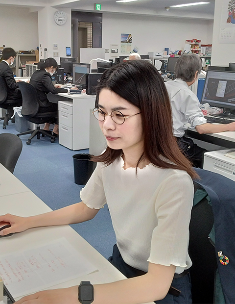 02 高岡　設計部　2015年度入社